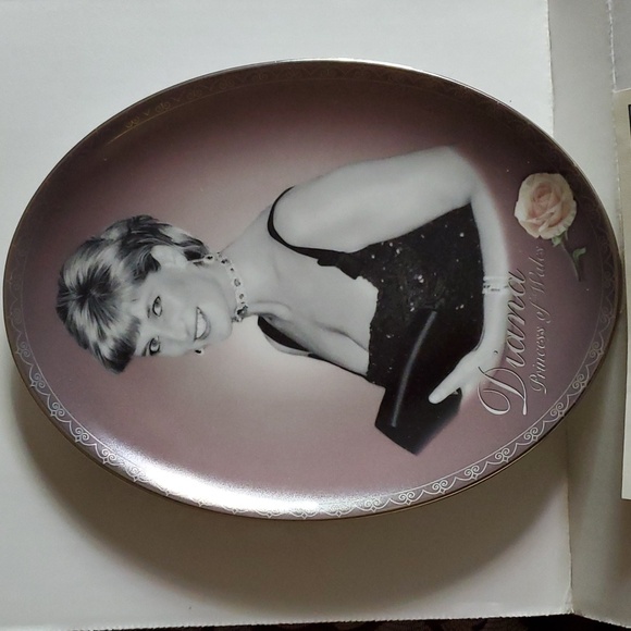 Bradford Exchange Potraits of Diana collection Plate. - Picture 4 of 4